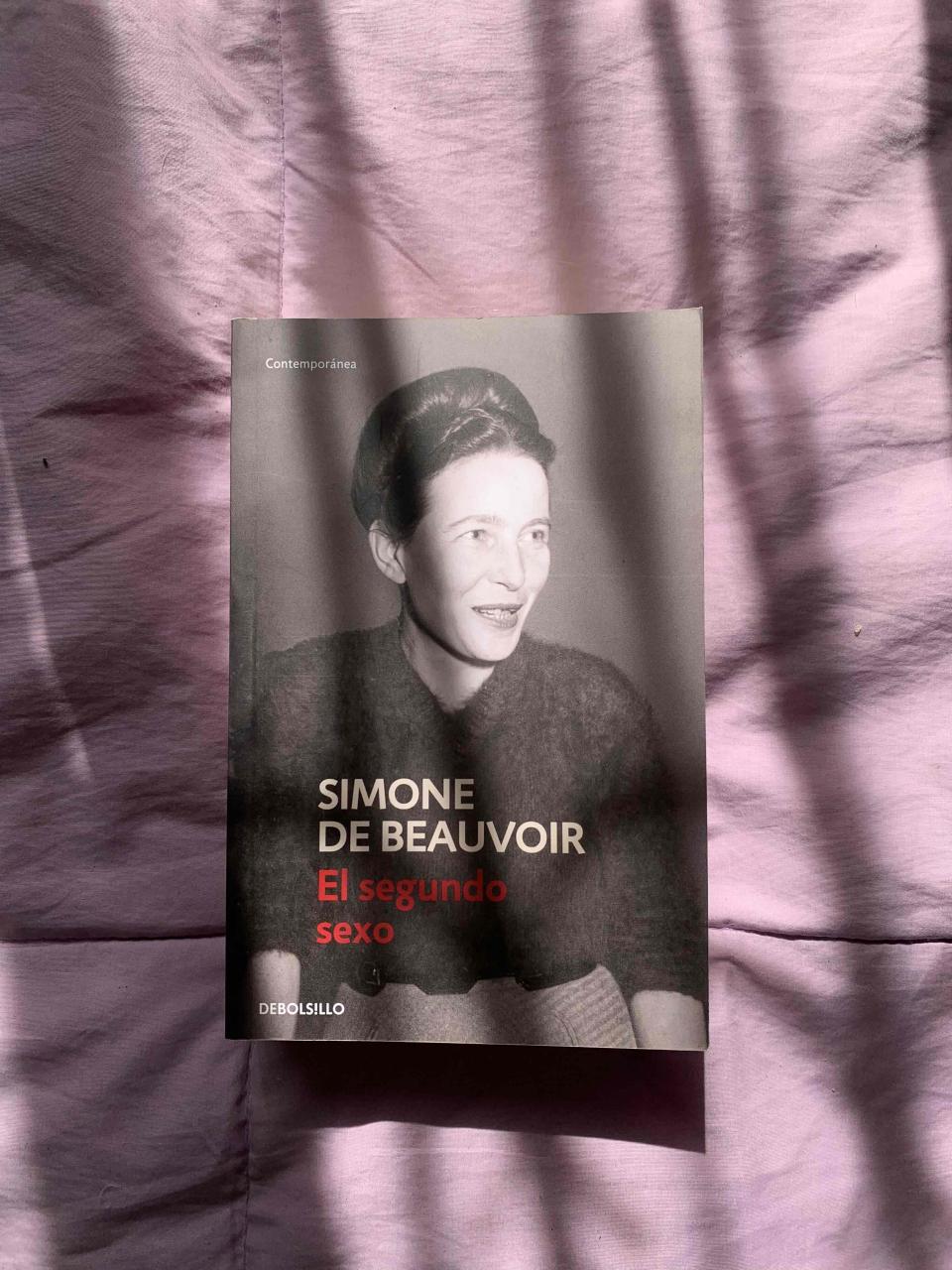 Libro 'El segundo sexo' Simone de Beauvoir - miniatura 1