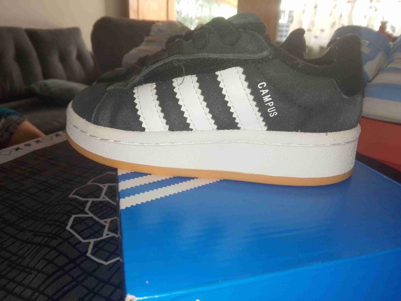 Zapatillas negras deportivas - miniatura 3