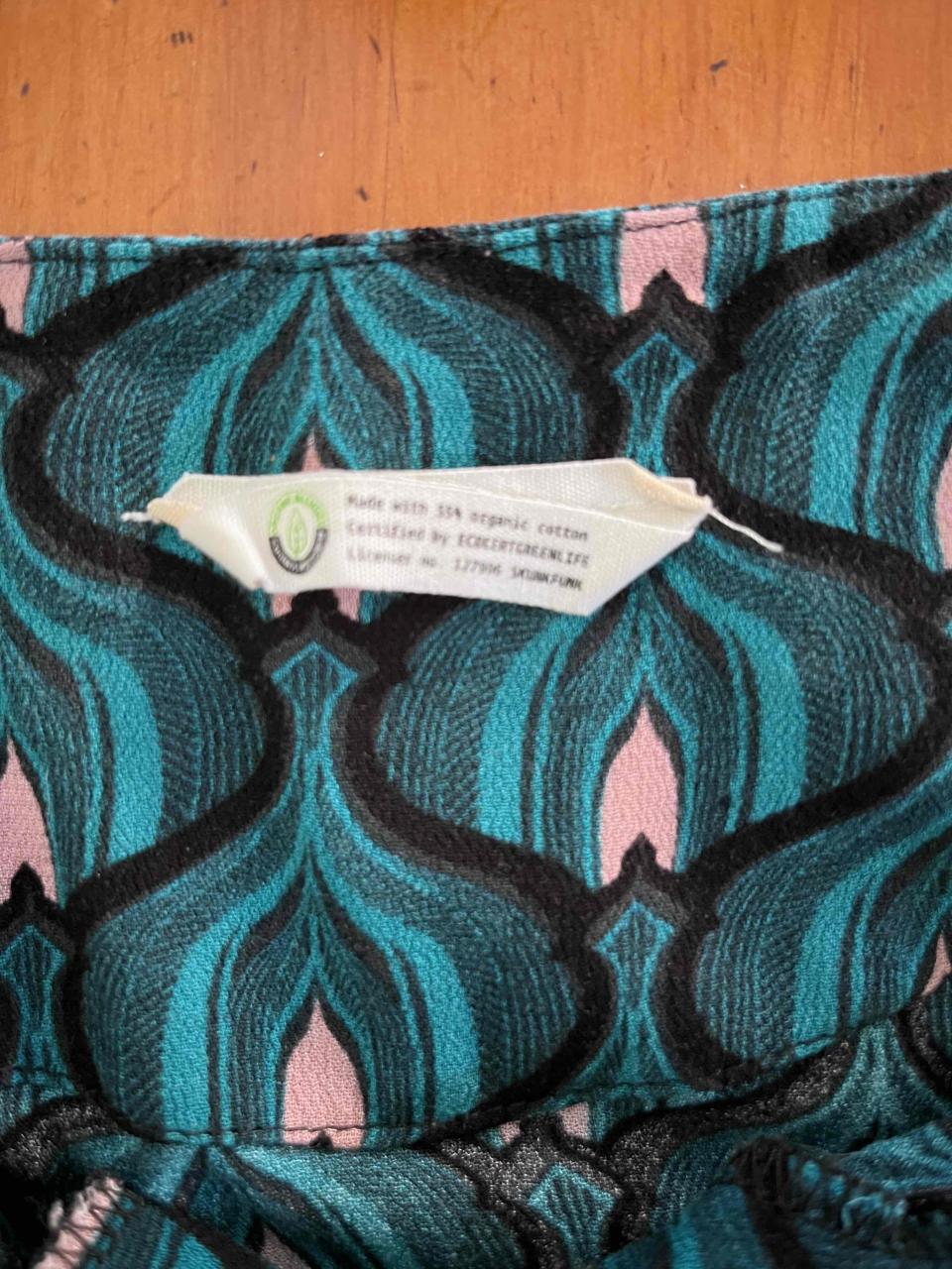 Vestido estampado marca SKFK, ajustado talla M - miniatura 2