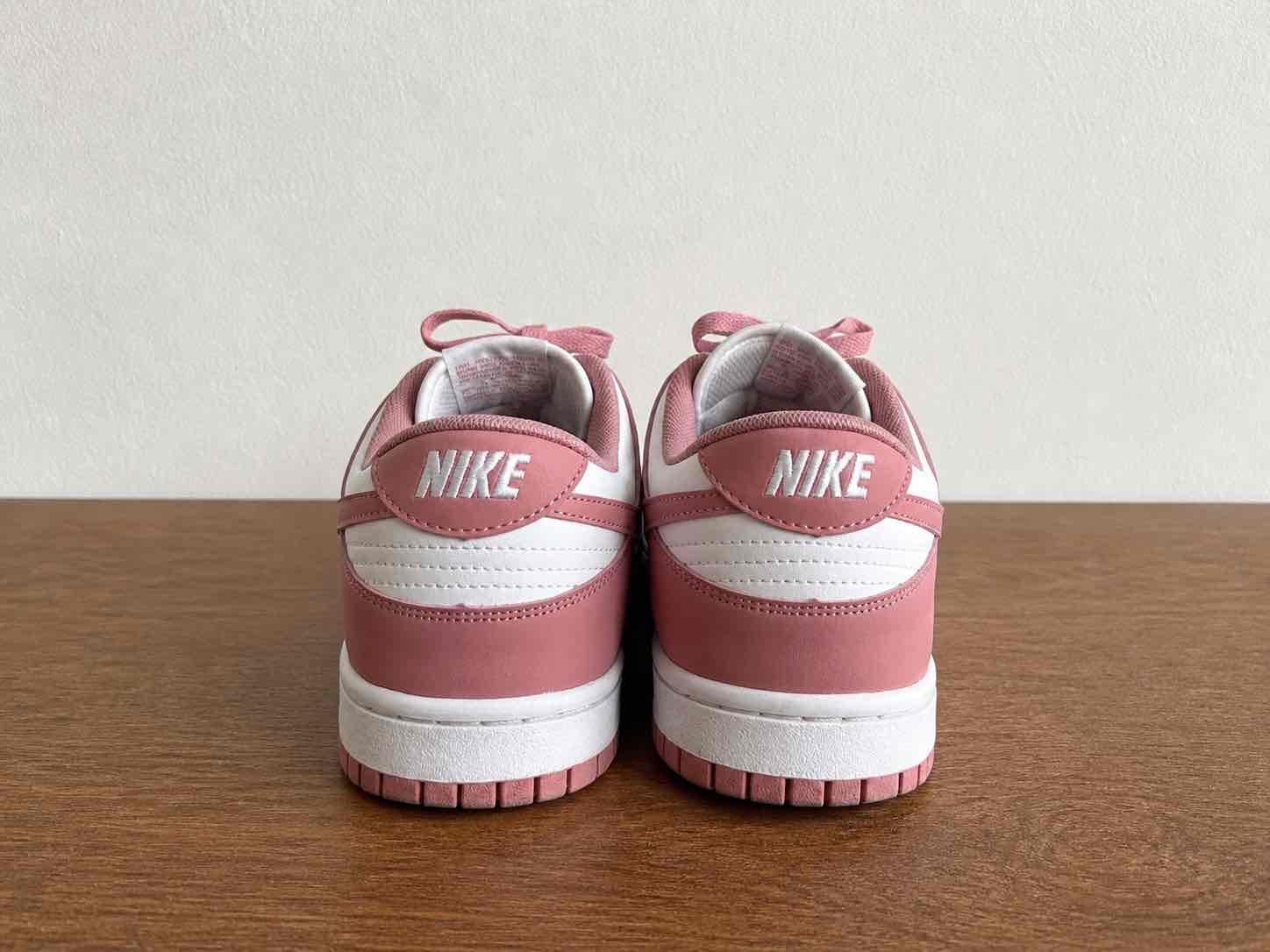 Zapatillas deportivas rosadas y blancas - miniatura 3