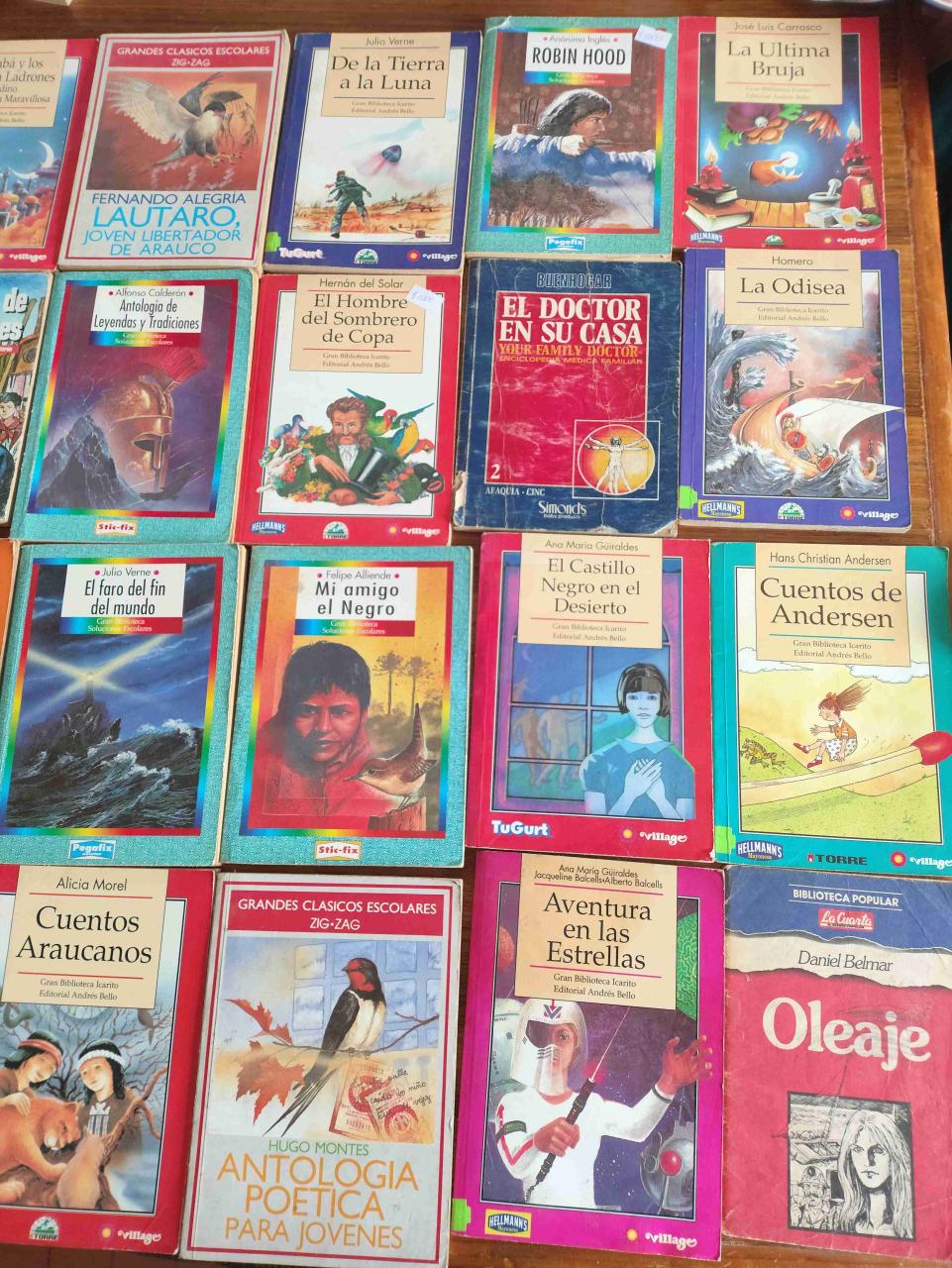 Lote de 24 libros - miniatura 1