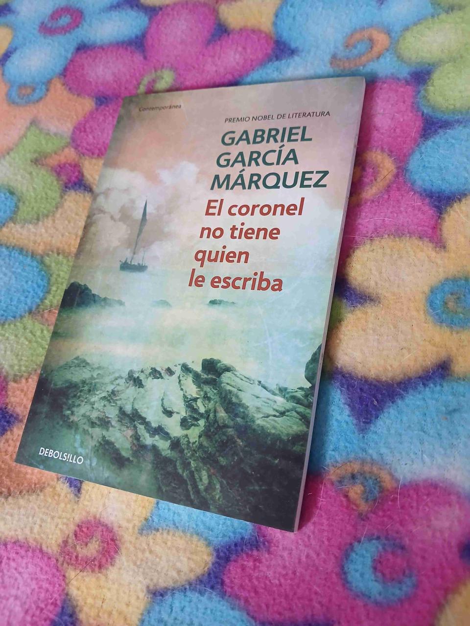 Libro El coronel no tiene quien le escriba - miniatura 2