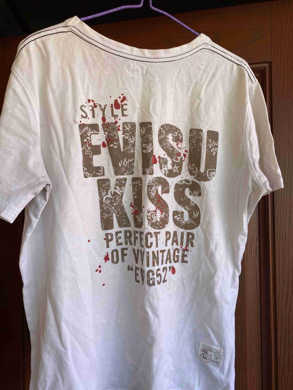 Polera Evisu blanca con diseño gráfico - miniatura 3