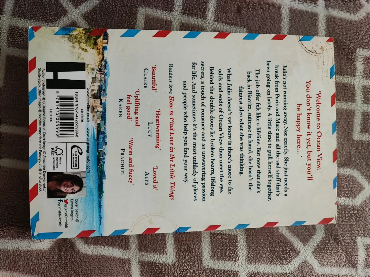 Libro 'How to Find Love in the Little Things' - miniatura 2