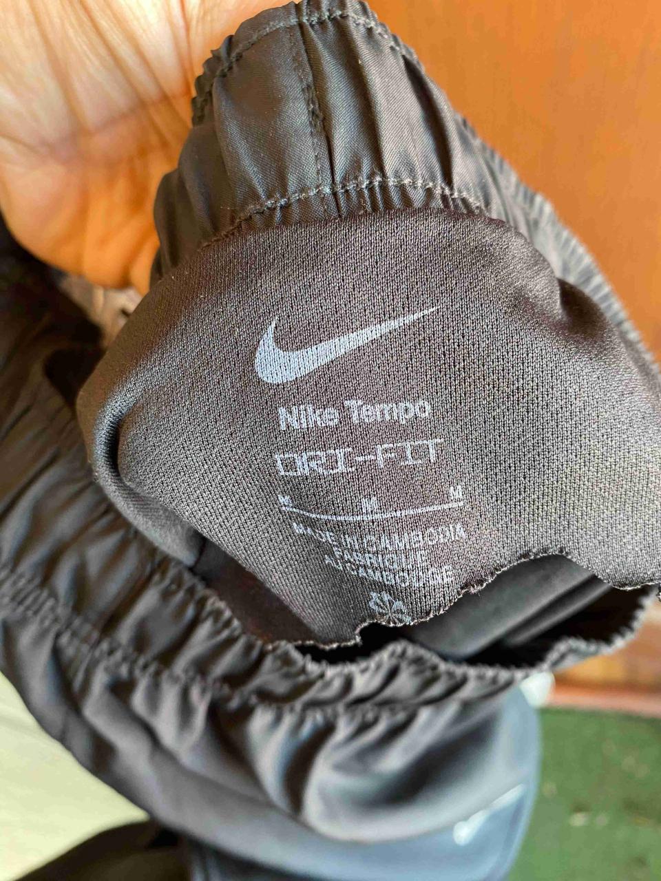 Shorts deportivos negros Nike - miniatura 3