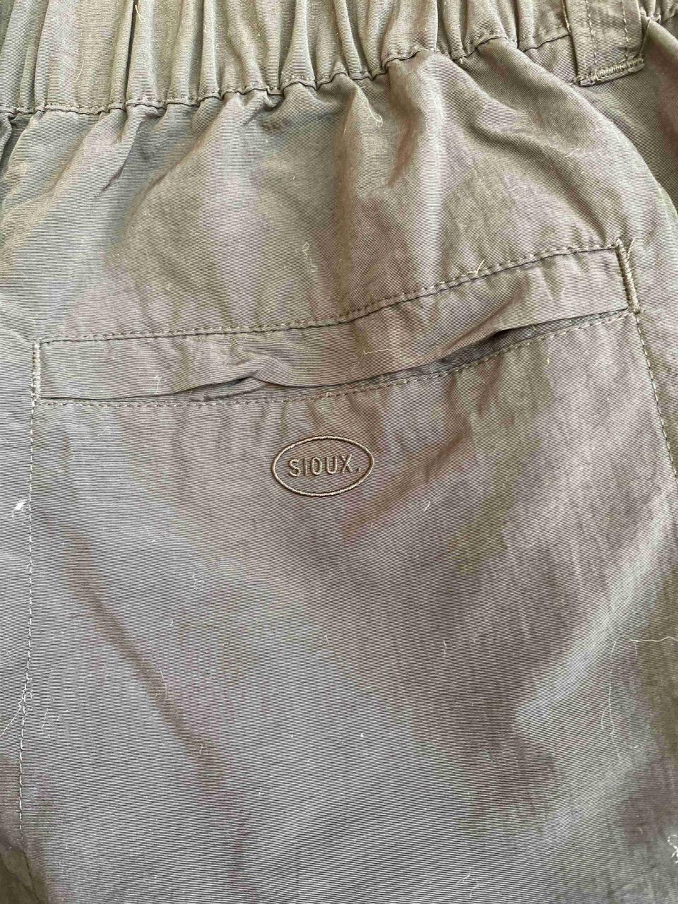 Shorts negros con cierre lateral - miniatura 3