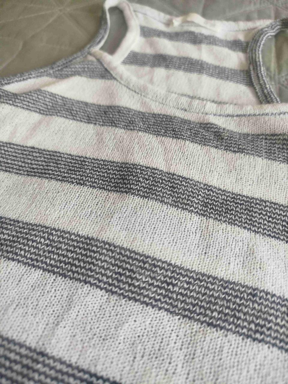 Polera sin mangas rayada - miniatura 3