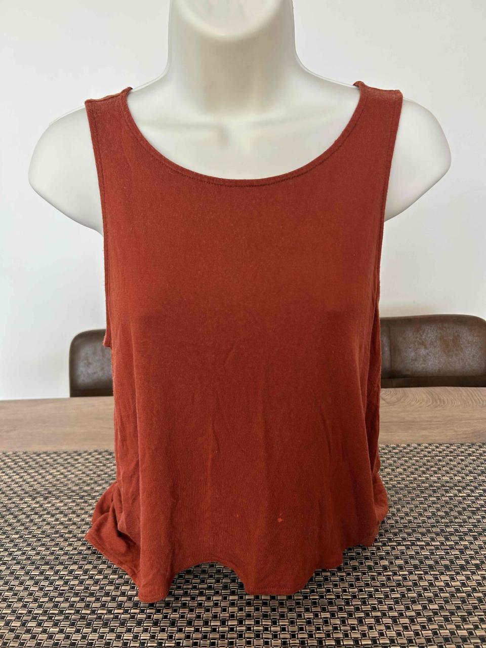 Polera sin mangas naranja - miniatura 1
