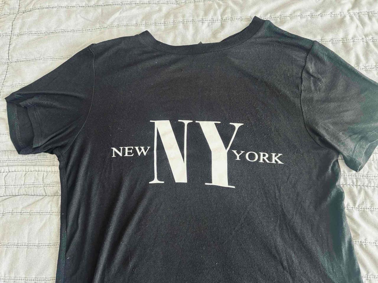 Polera negra estampado NY - miniatura 4
