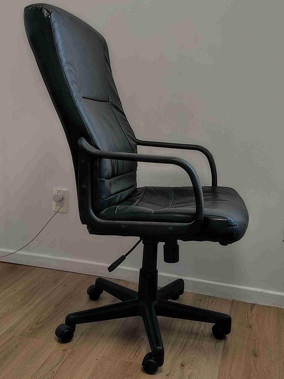 Silla de oficina ergonómica negra - miniatura 2