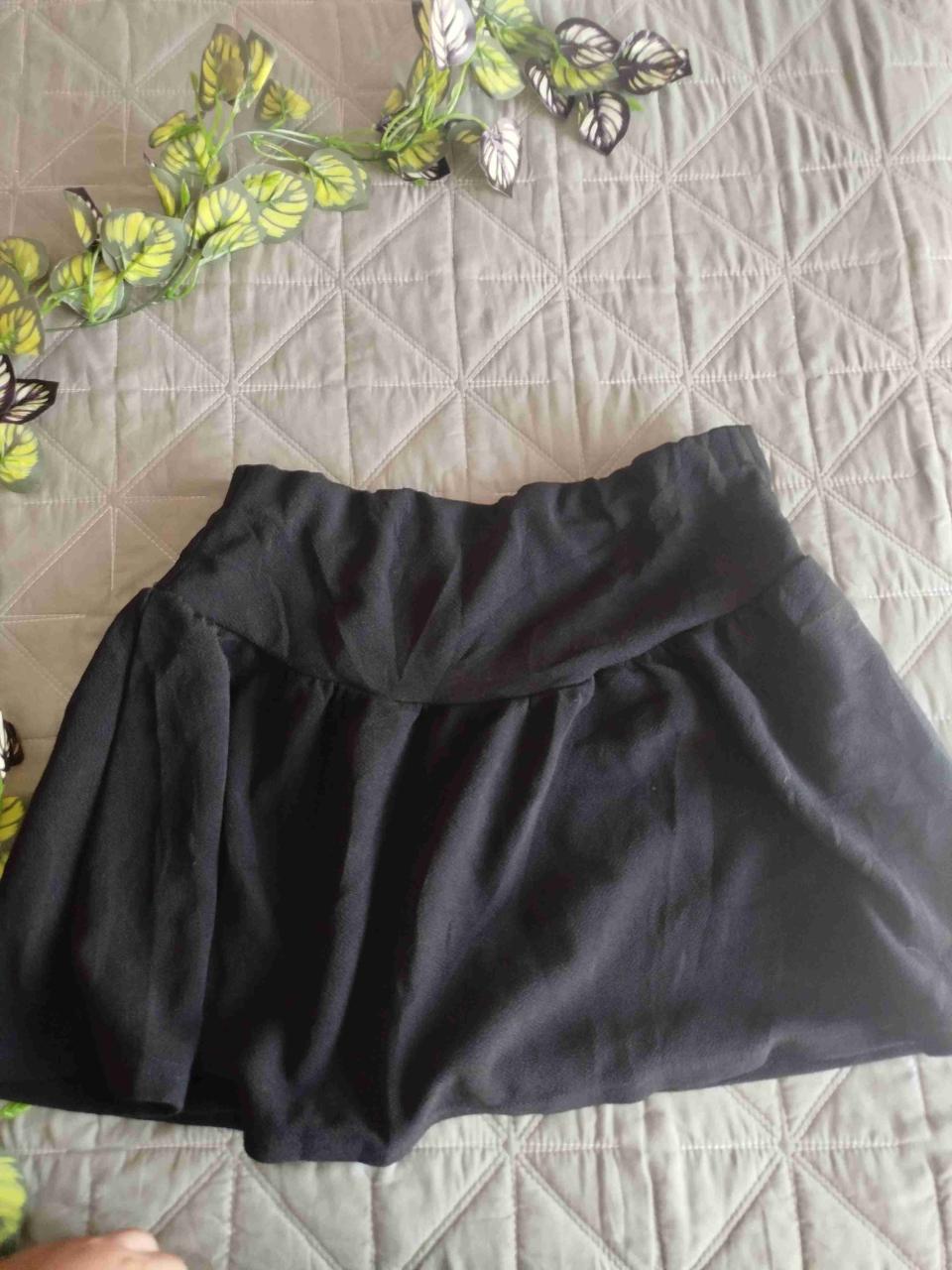Falda negra elegante - miniatura 1