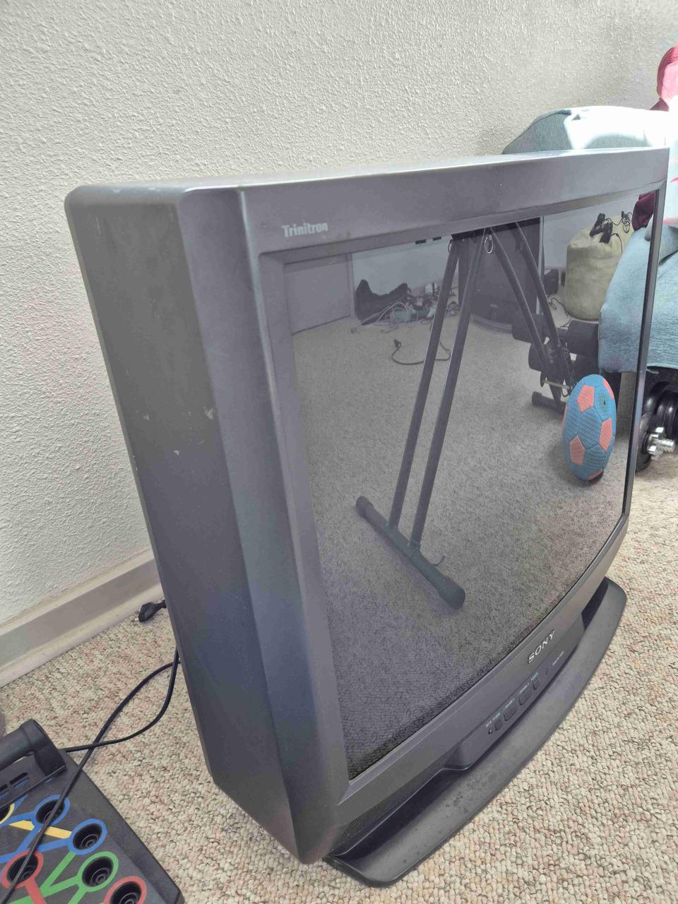 Televisor Sony Trinitron CRT - miniatura 2
