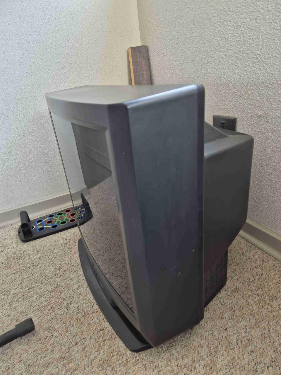 Televisor Sony Trinitron CRT - miniatura 3