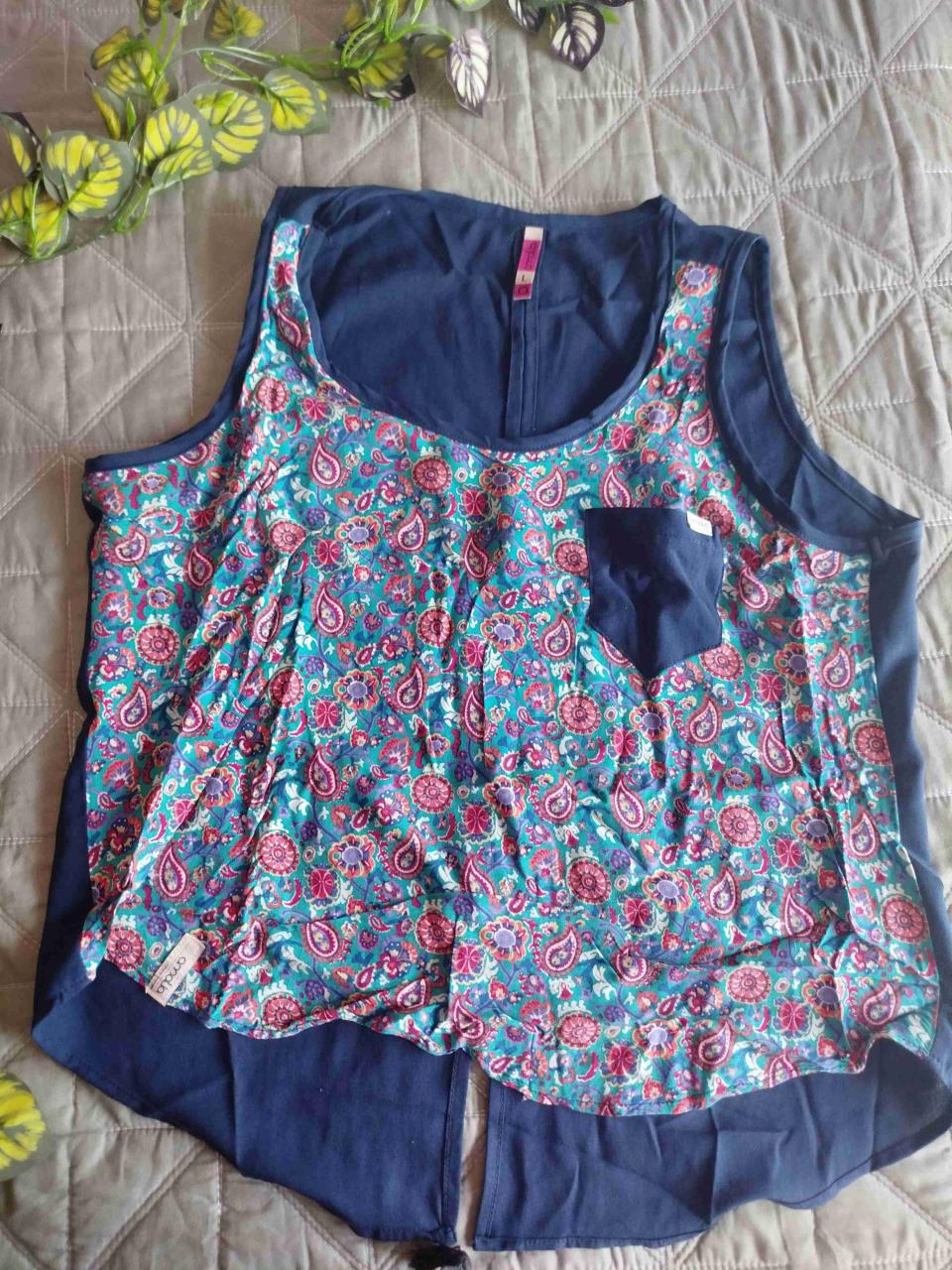 Blusa estampada sin mangas - miniatura 1