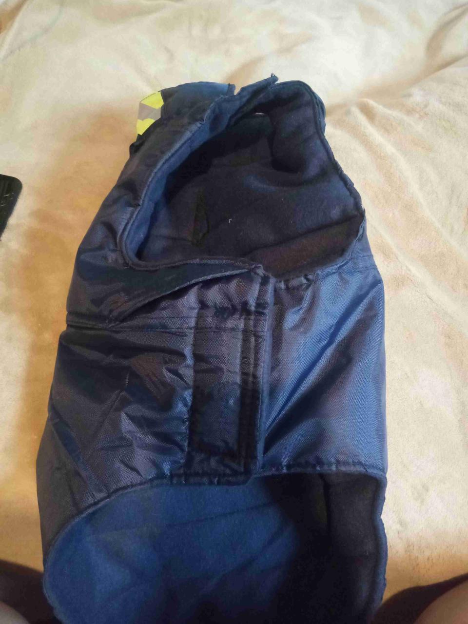 Abrigo impermeable para perro - miniatura 1
