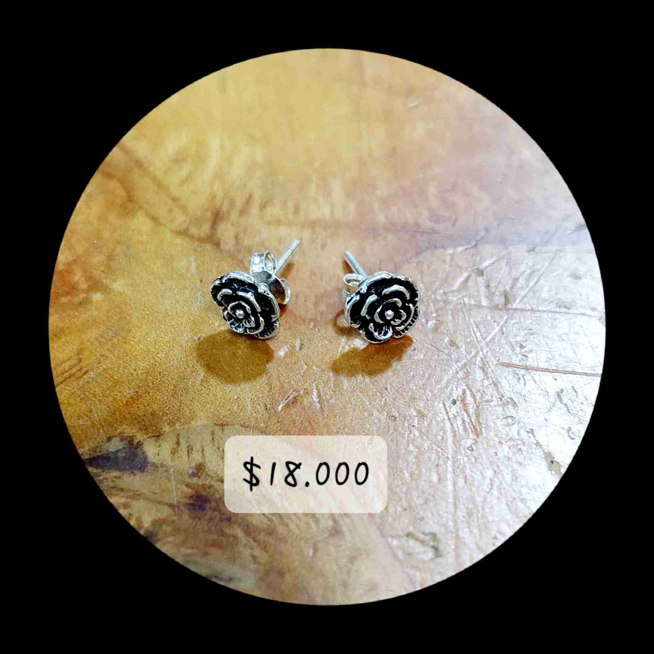 Aros de plata en forma de rosa