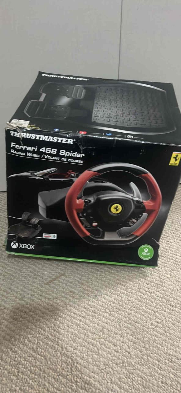 Volante y pedales de gaming - miniatura 2