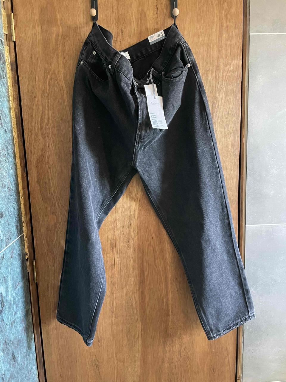Jeans negros talla 44 nuevos - miniatura 1