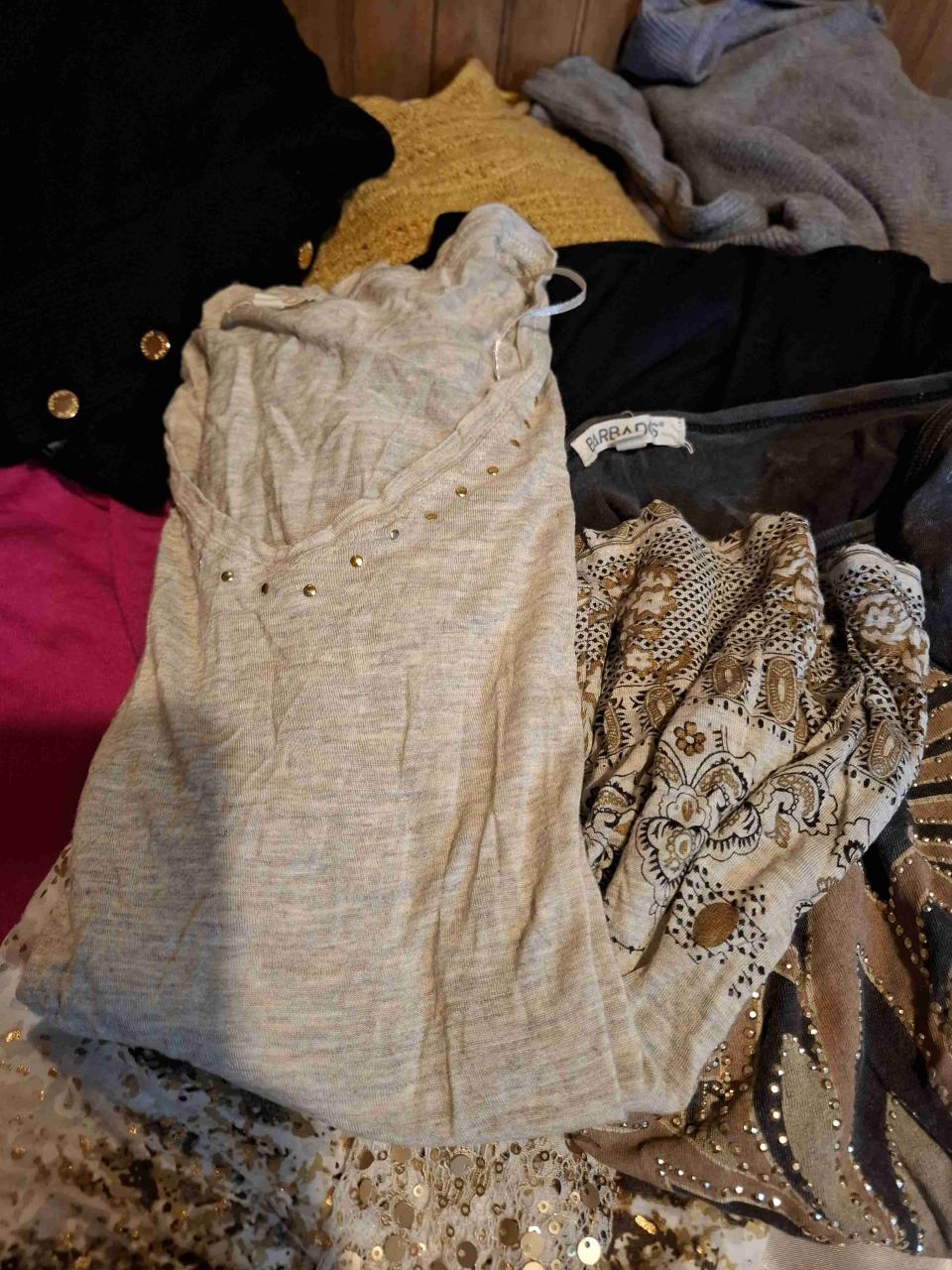 Lote de ropa mujer m y L - miniatura 2