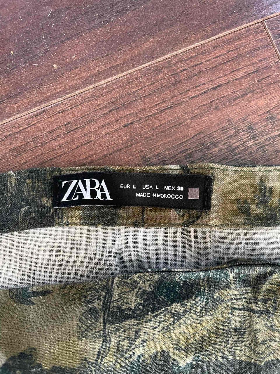 Crop top estampada verde oliva - miniatura 2