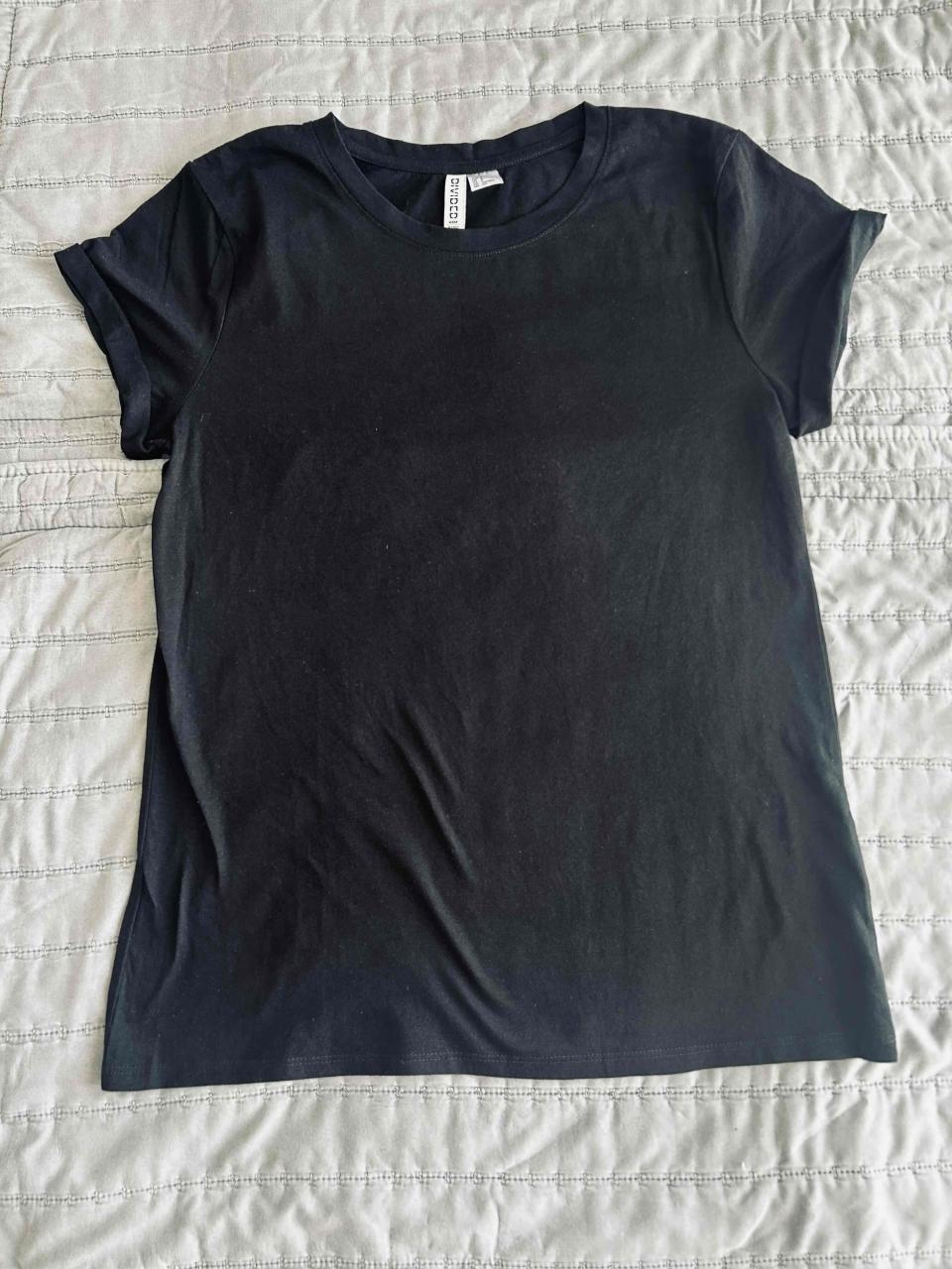 Polera negra básica - miniatura 2