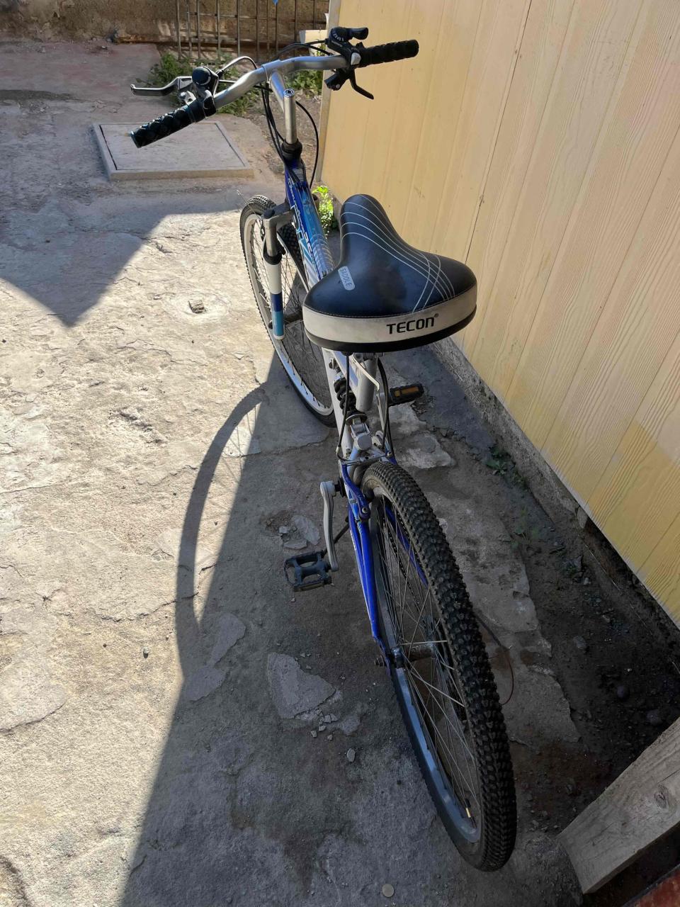 Bicicleta mountain bike azul Aro 26 - miniatura 1