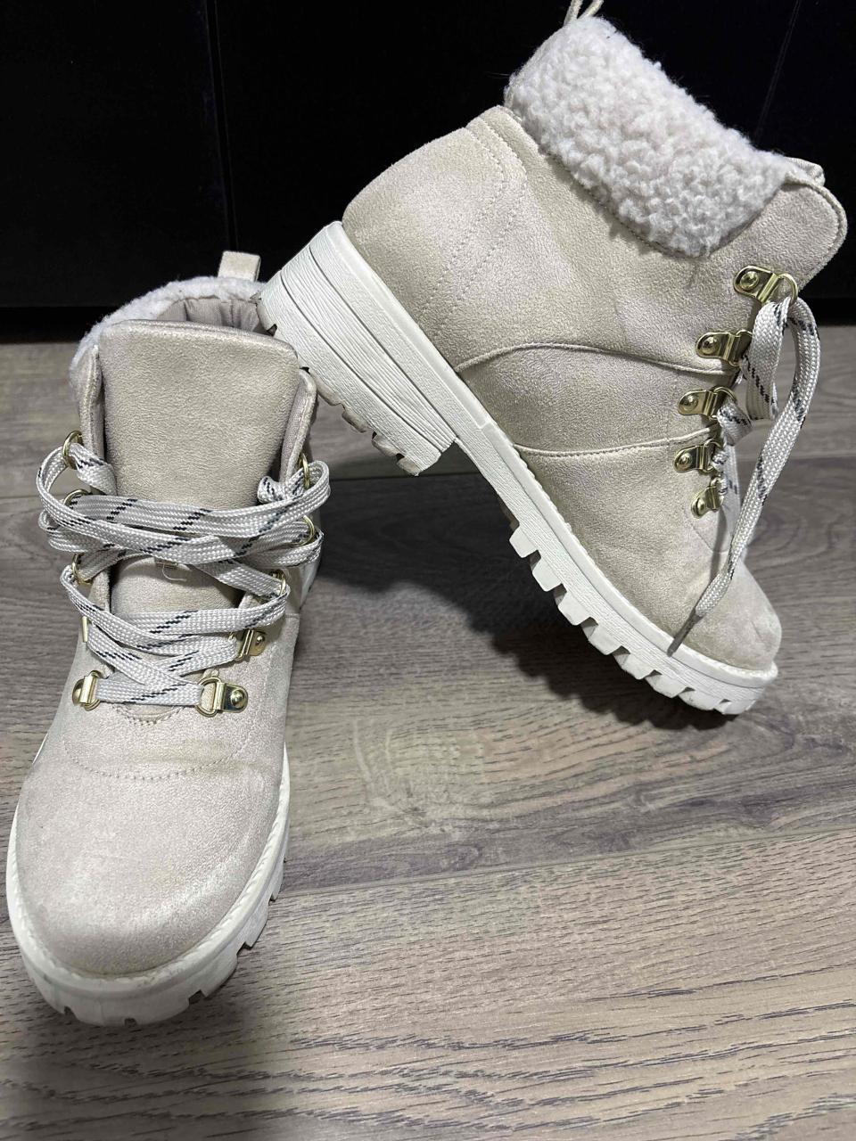 Botines beige de invierno - miniatura 2