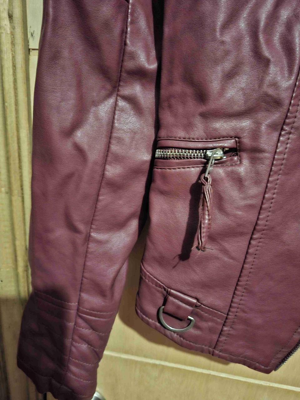 Chaqueta de ecocuero burdeo - miniatura 2