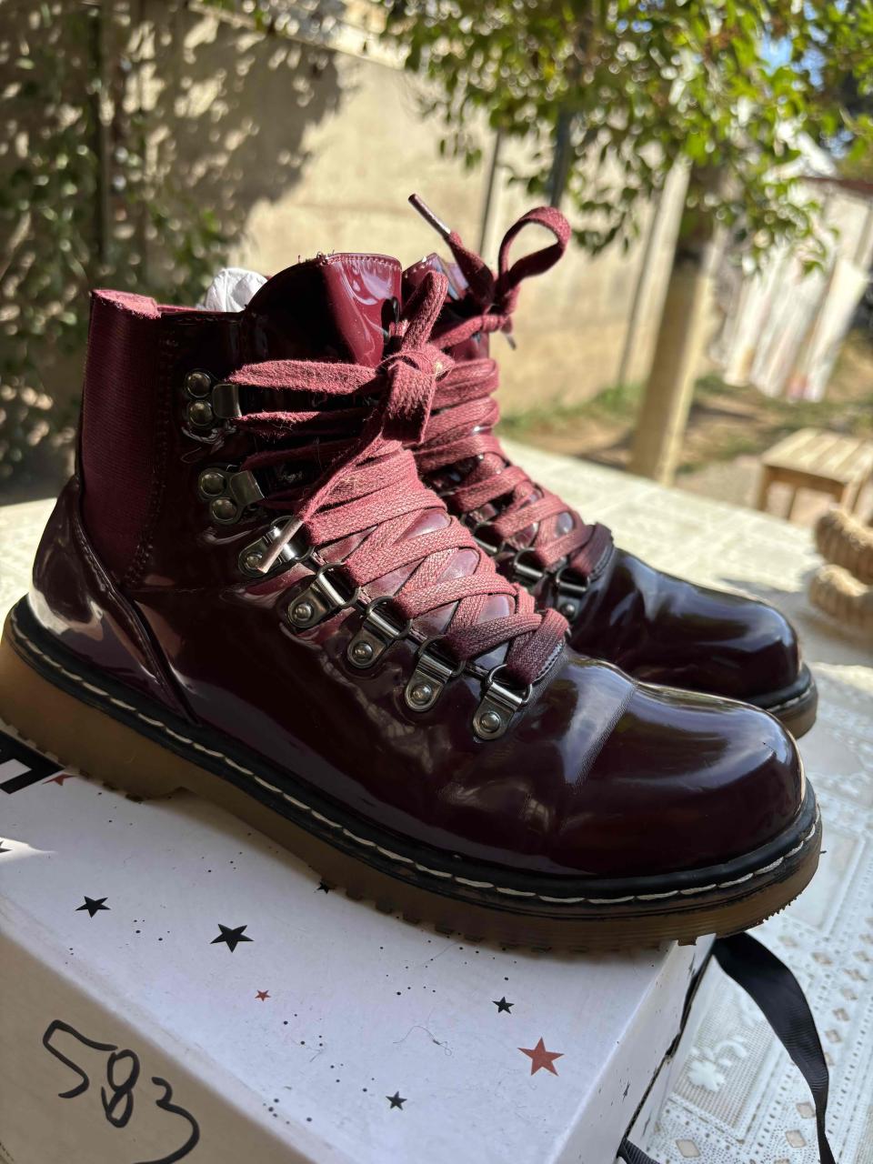 Botines burdeos charolados - miniatura 2