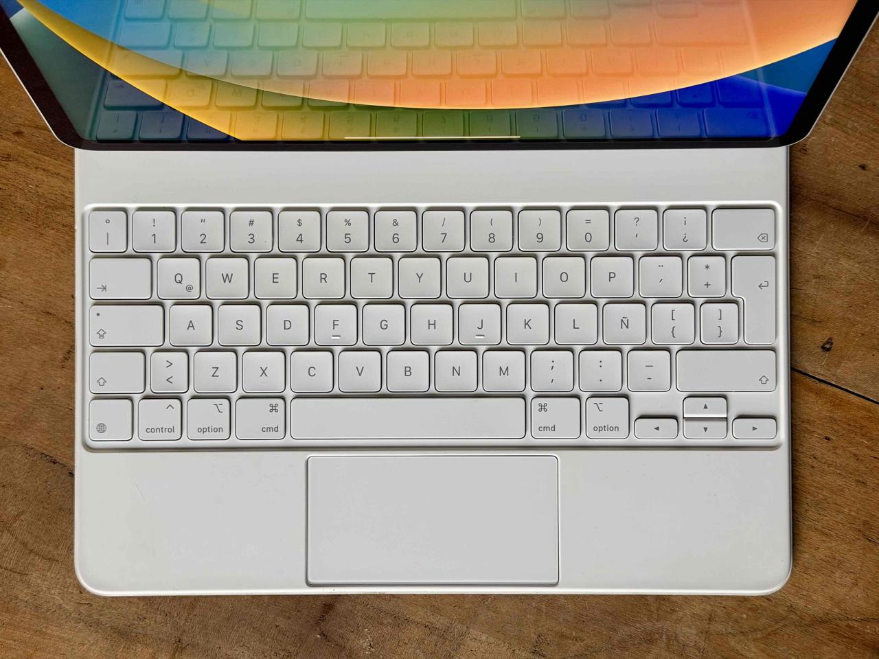 Apple iPad Pro 12.9” M2 128gb con Teclado y Lápiz - miniatura 2