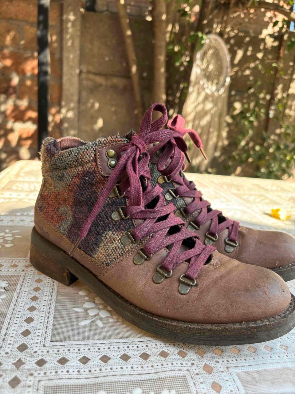 Botines de cuero burdeo
