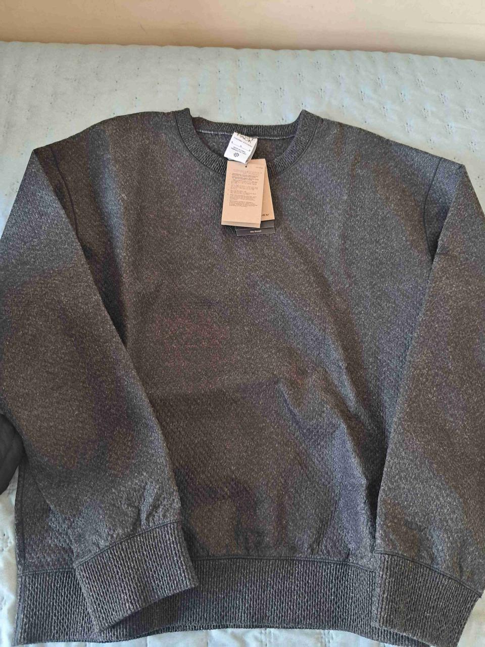 Polerón gris Nike