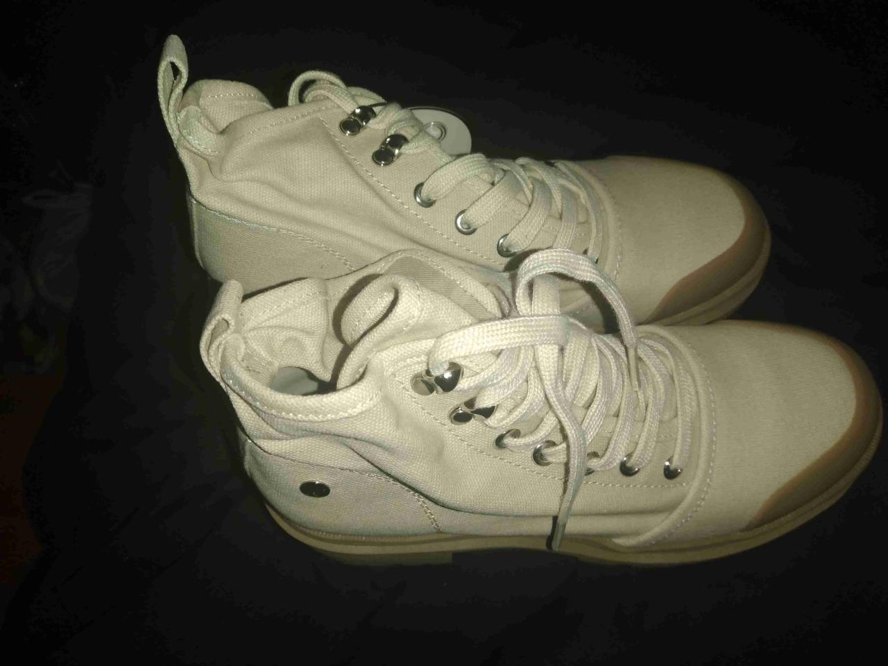 Botines beige verde con plataforma. - miniatura 2
