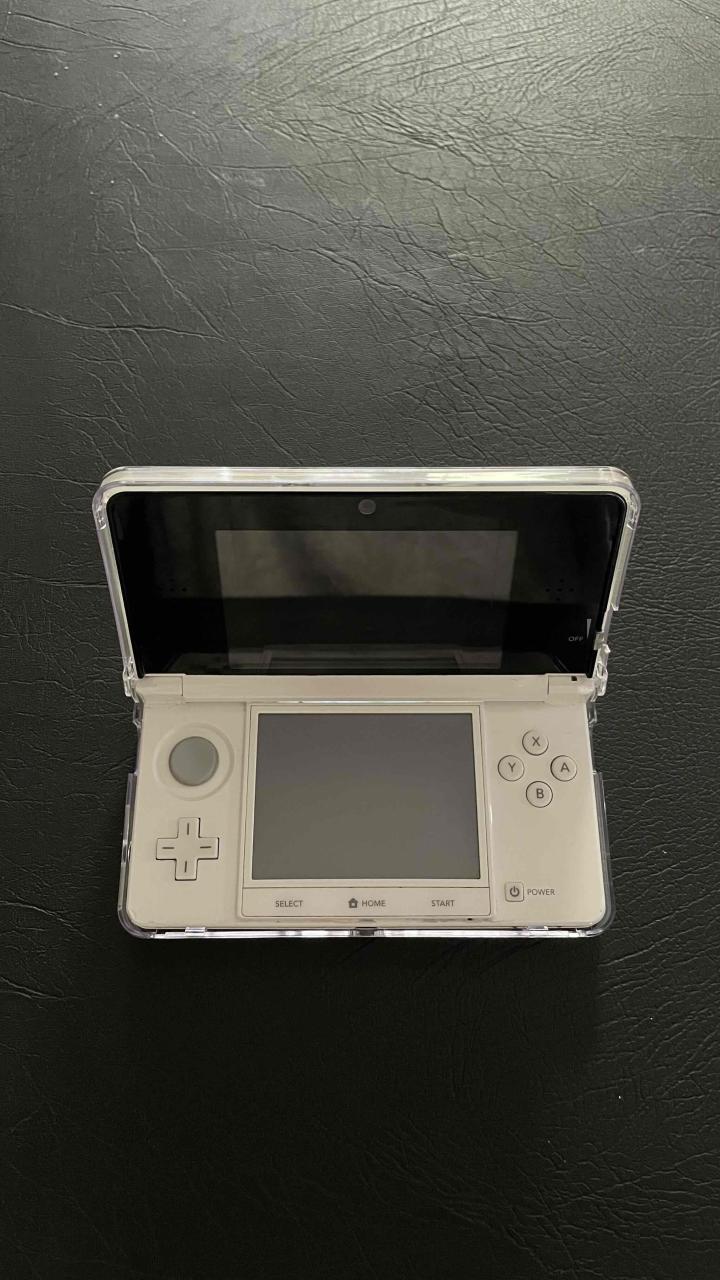 Nintendo 3DS - miniatura 4