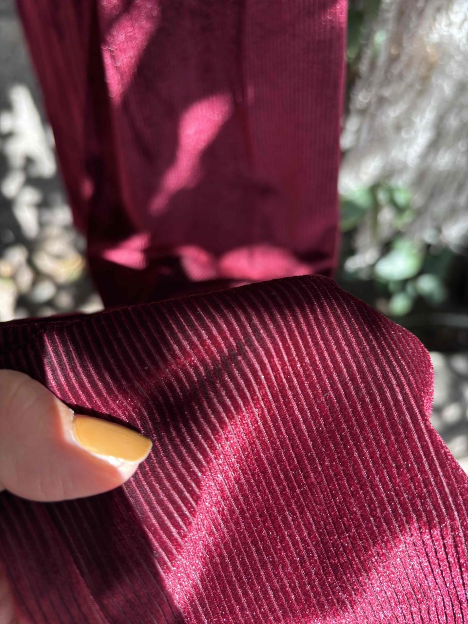 Pantalones de terciopelo burdeos - miniatura 3