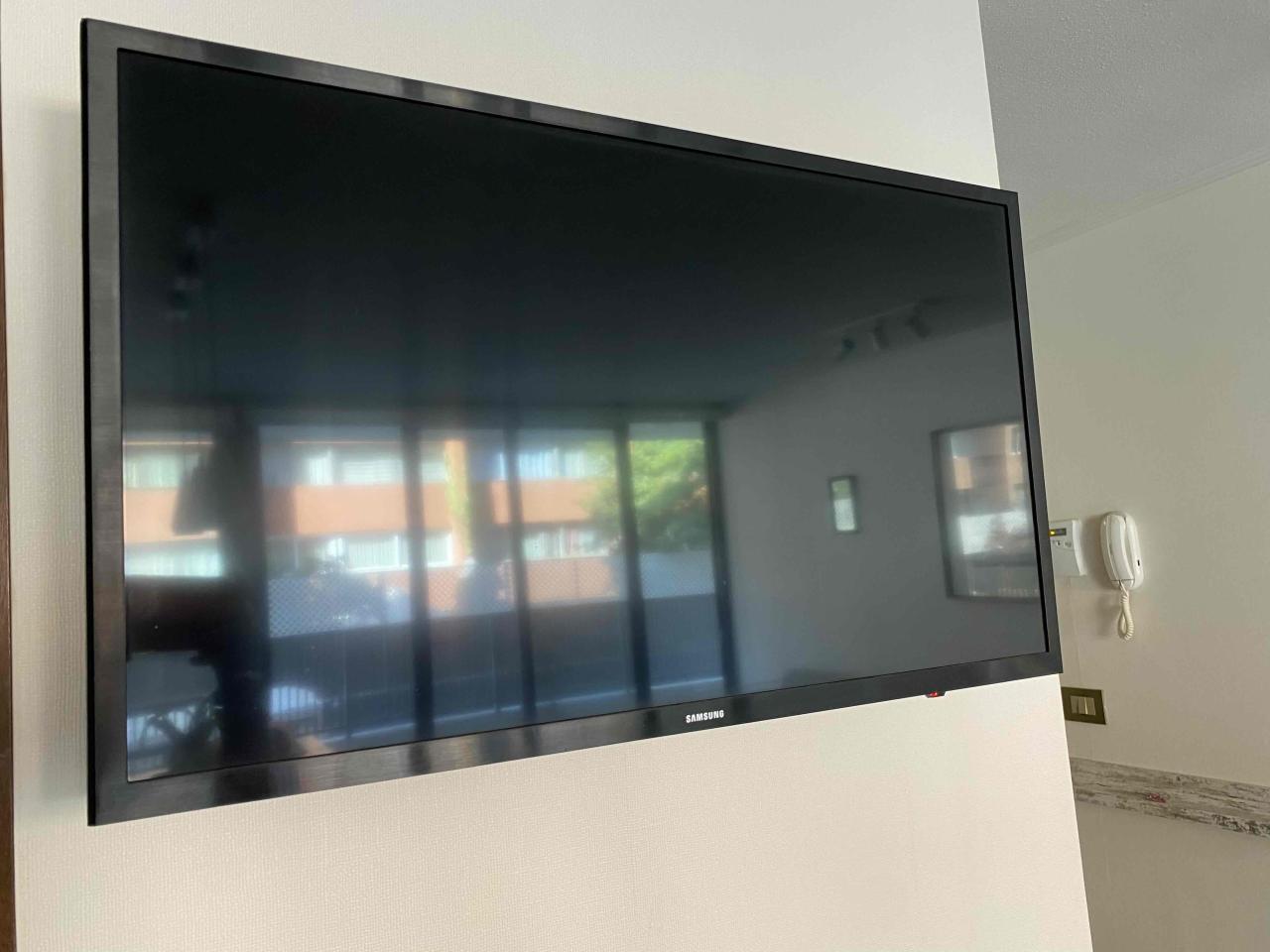 Televisor Samsung - miniatura 2
