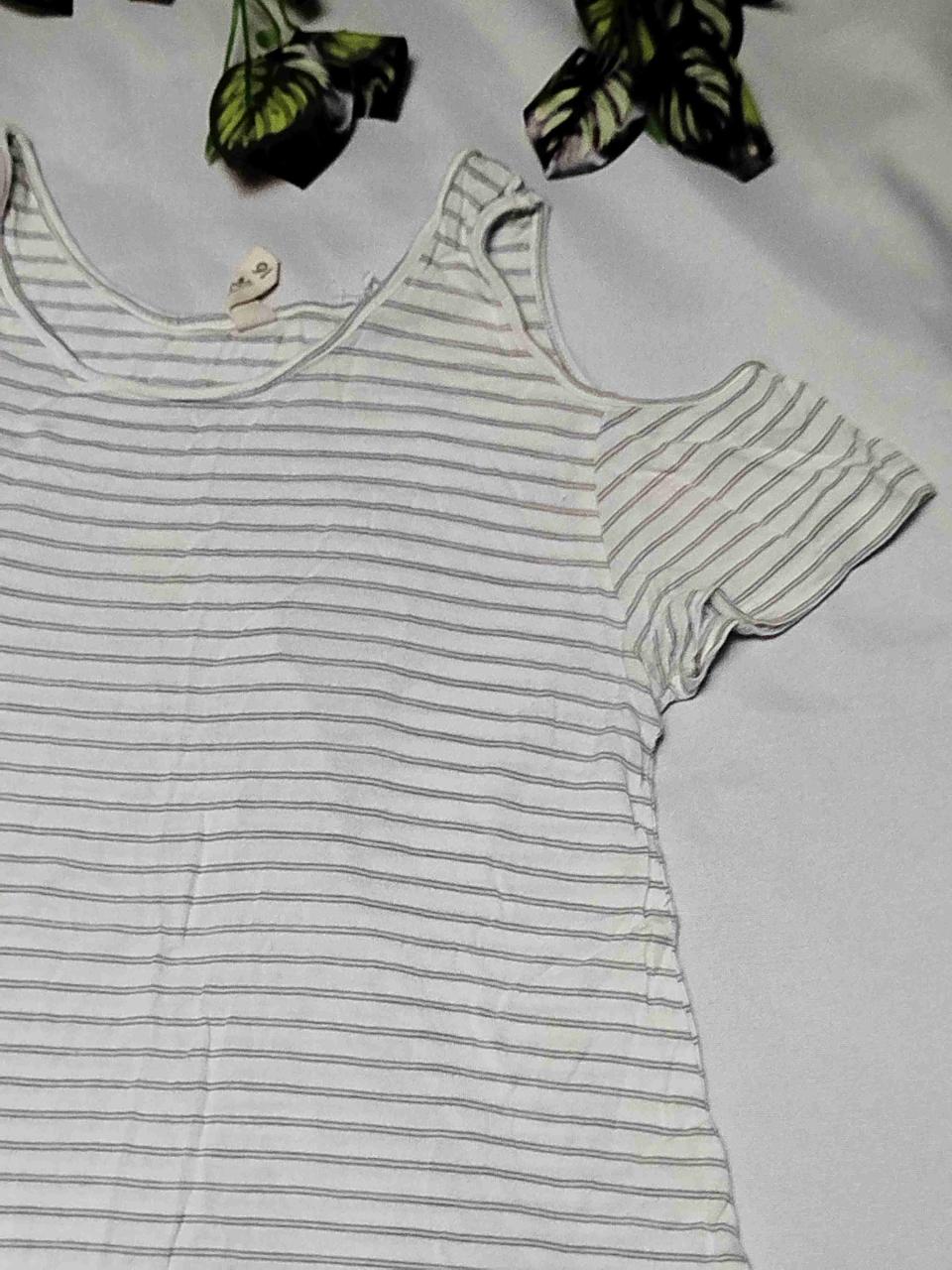 Polera a rayas blanco y negro - miniatura 3