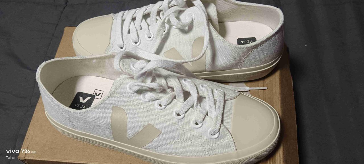 Zapatillas blancas Veja casual