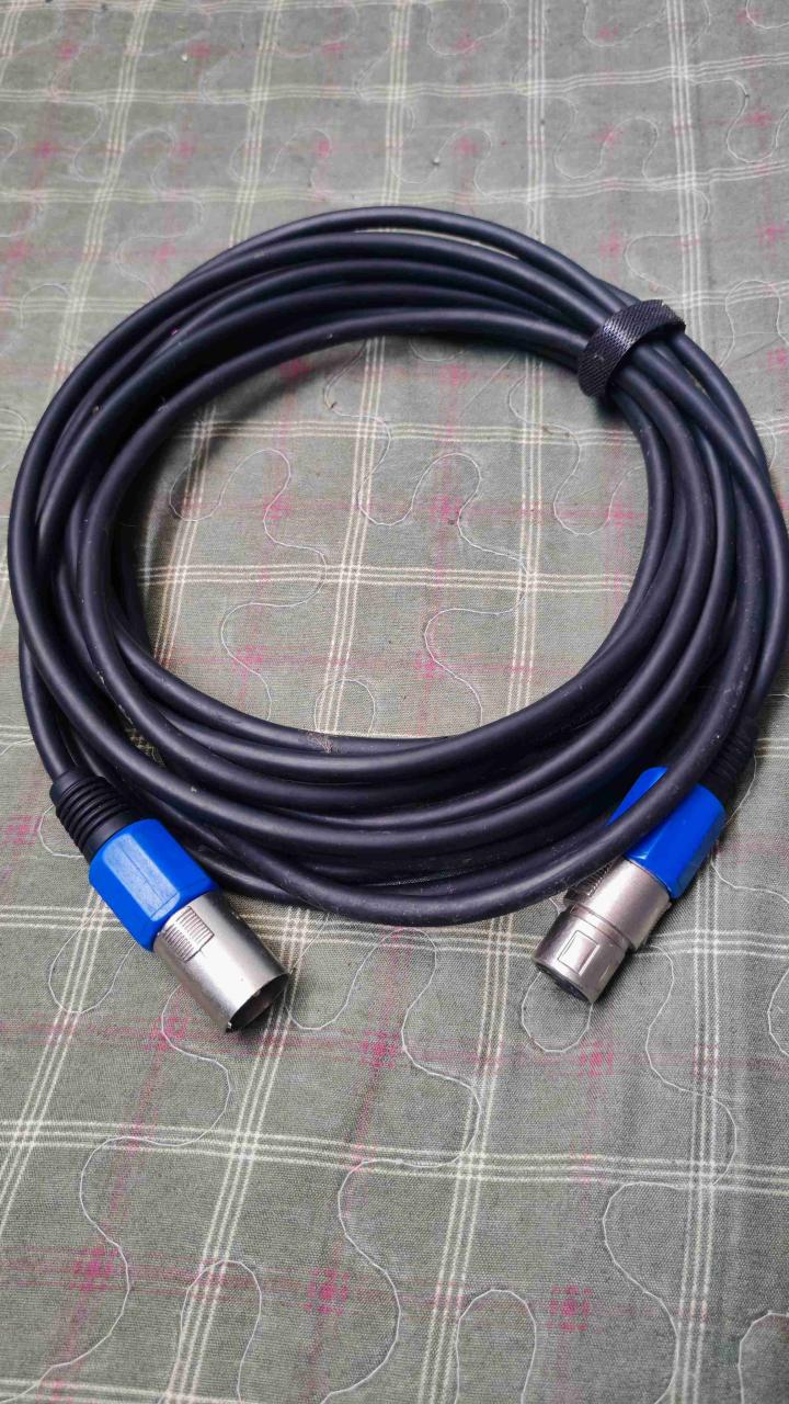 Cable XLR de audio profesional - miniatura 2