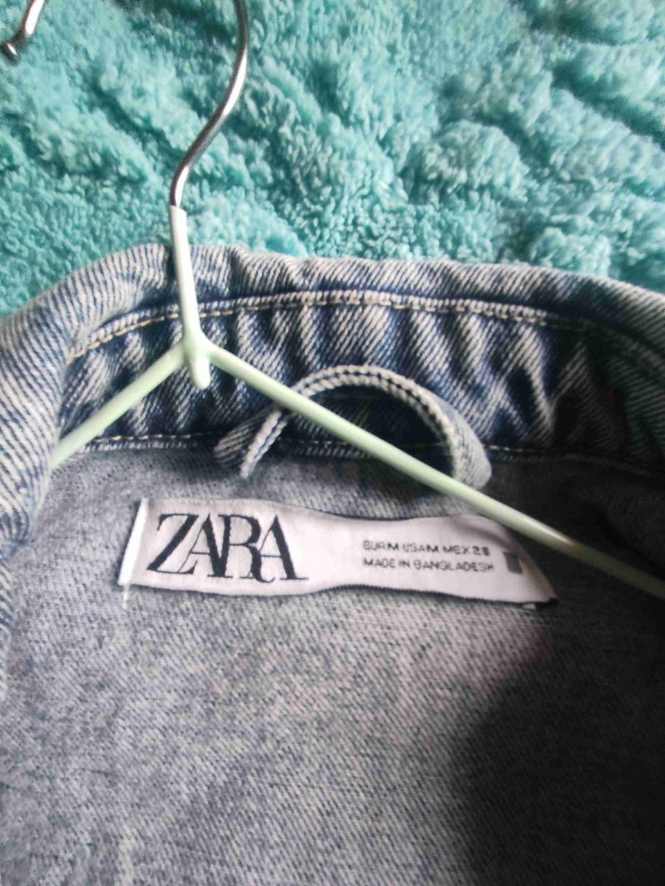 Chaqueta denim Zara talla M - miniatura 2