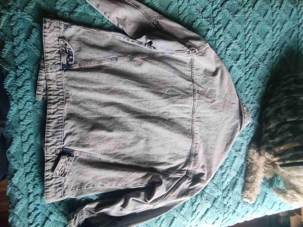 Chaqueta denim Zara talla M - miniatura 3