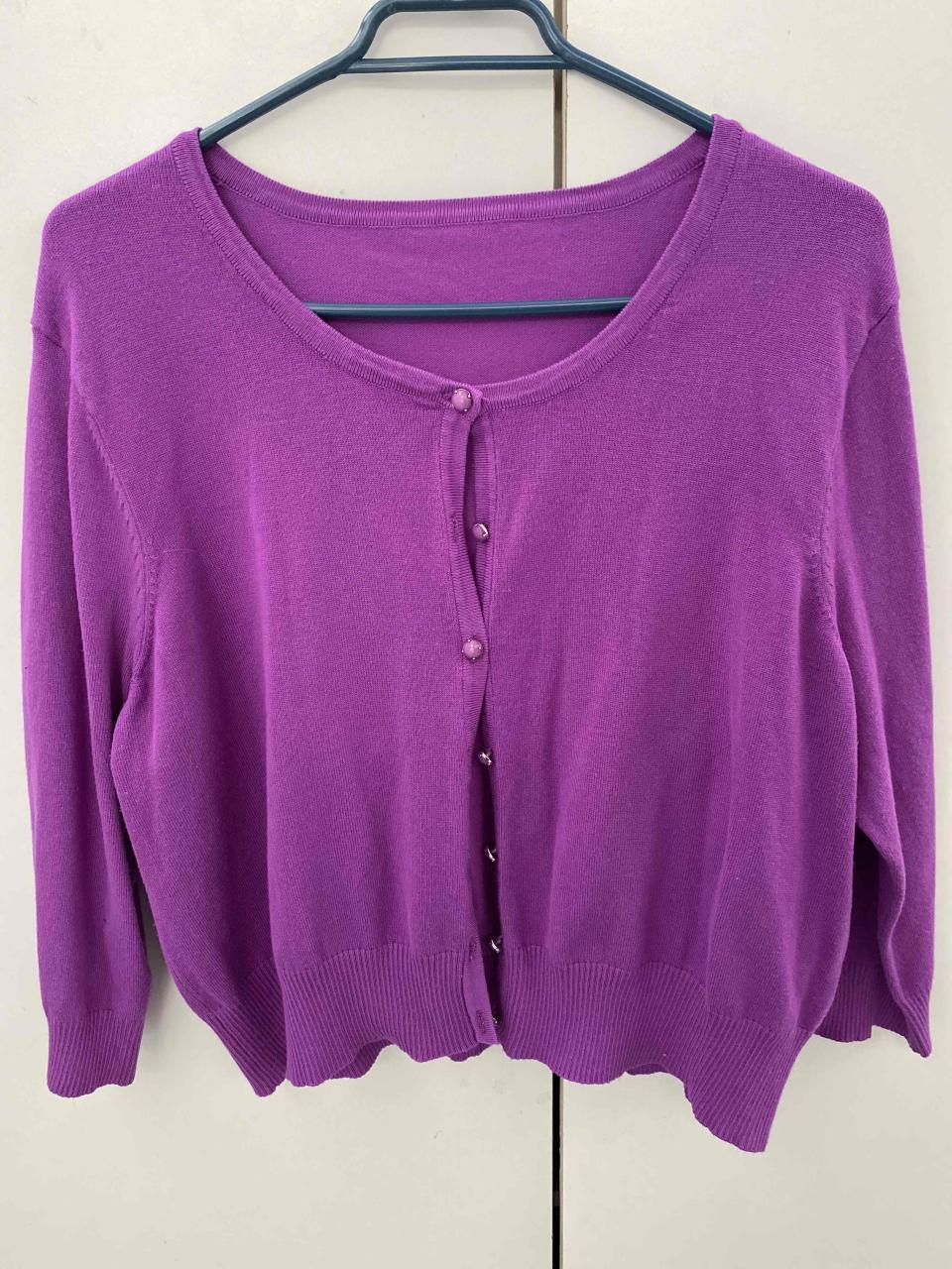 Chaleco cashemira morado para mujer talla M aprox