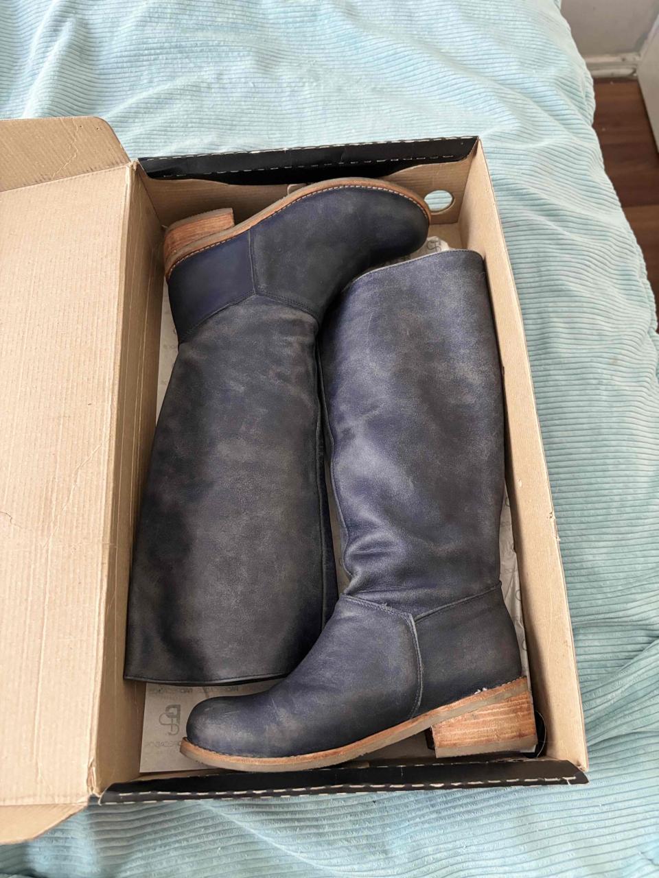 Botas altas de cuero azul - miniatura 2