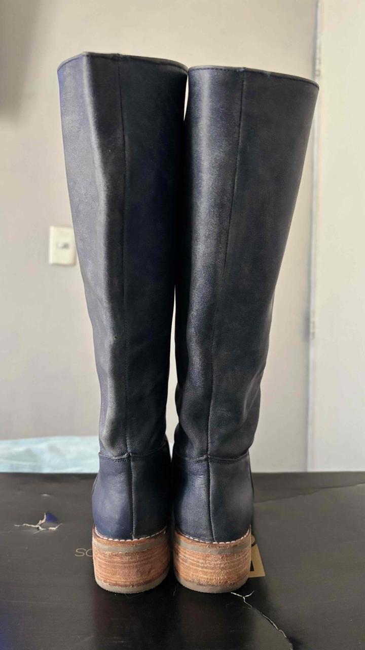 Botas altas de cuero azul - miniatura 4