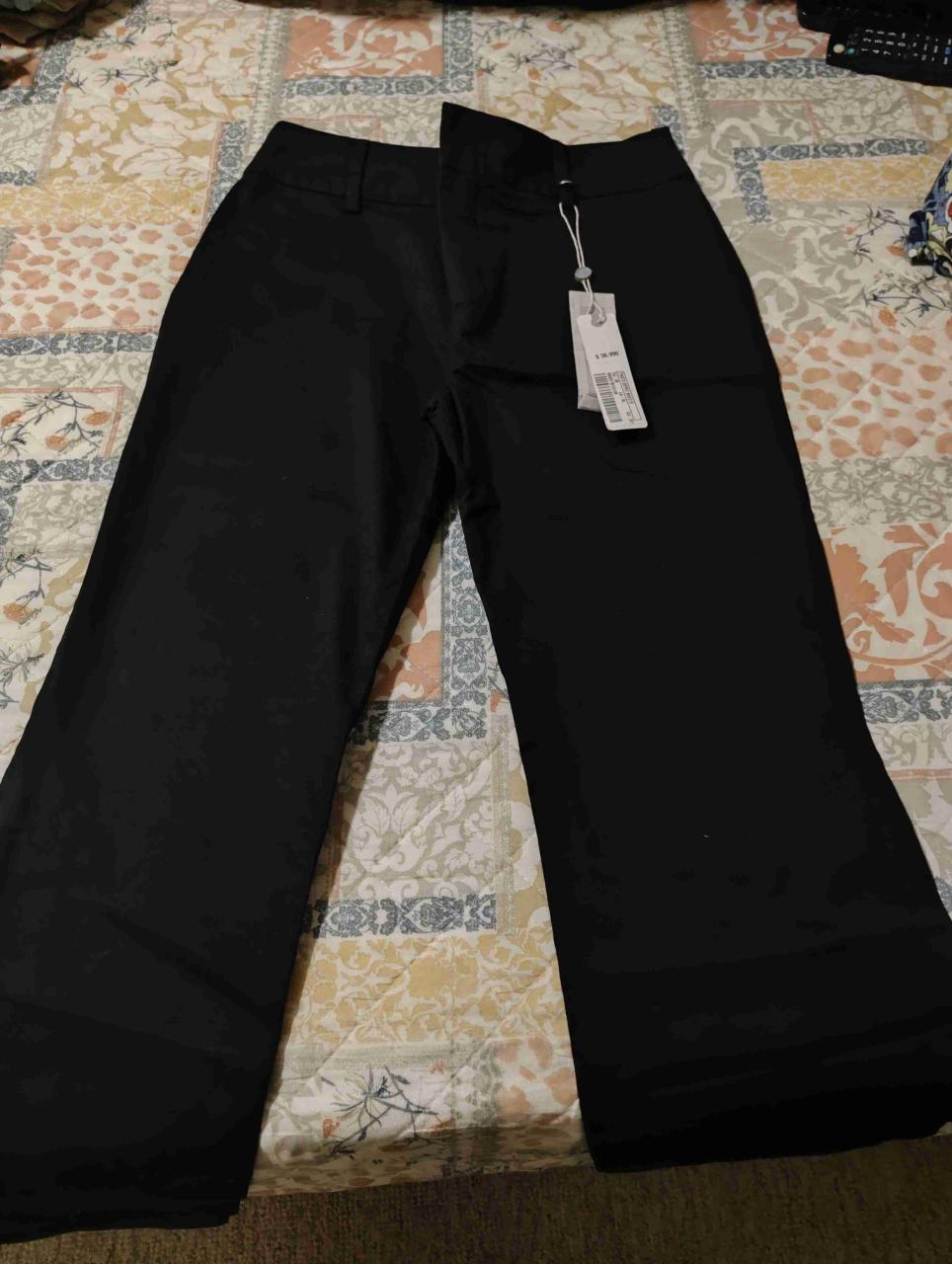 Pantalón negro nuevo - miniatura 4
