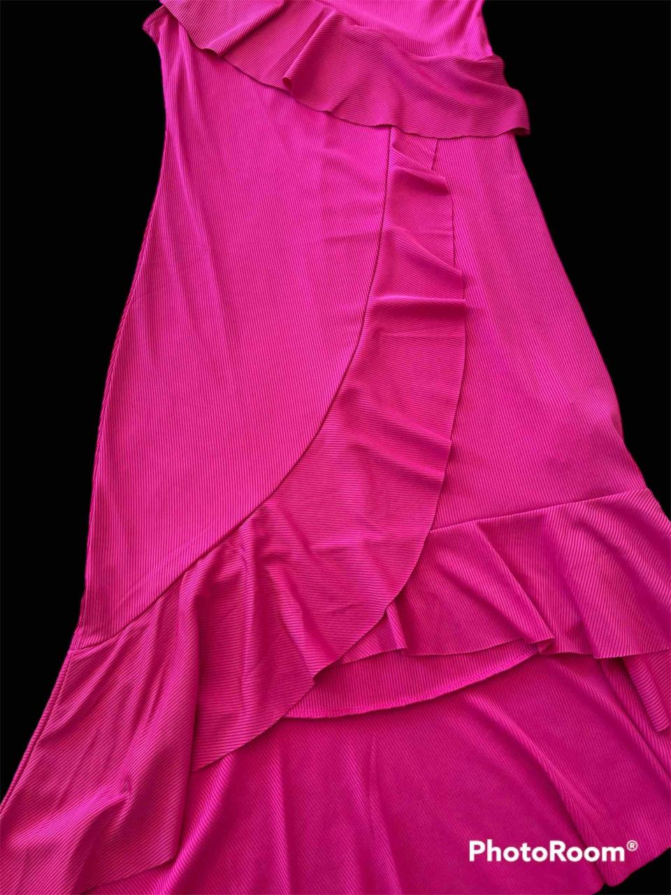 Vestido fucsia con volantes - miniatura 3