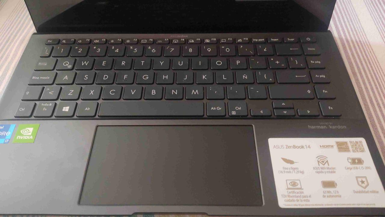 Notebook ASUS ZenBook GAMER - miniatura 1