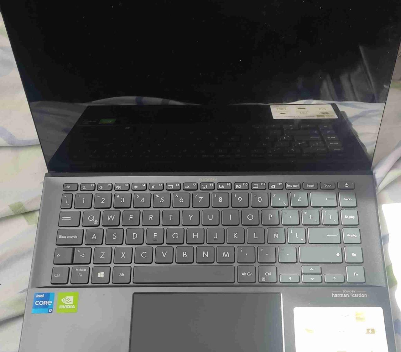 Notebook ASUS ZenBook GAMER - miniatura 4