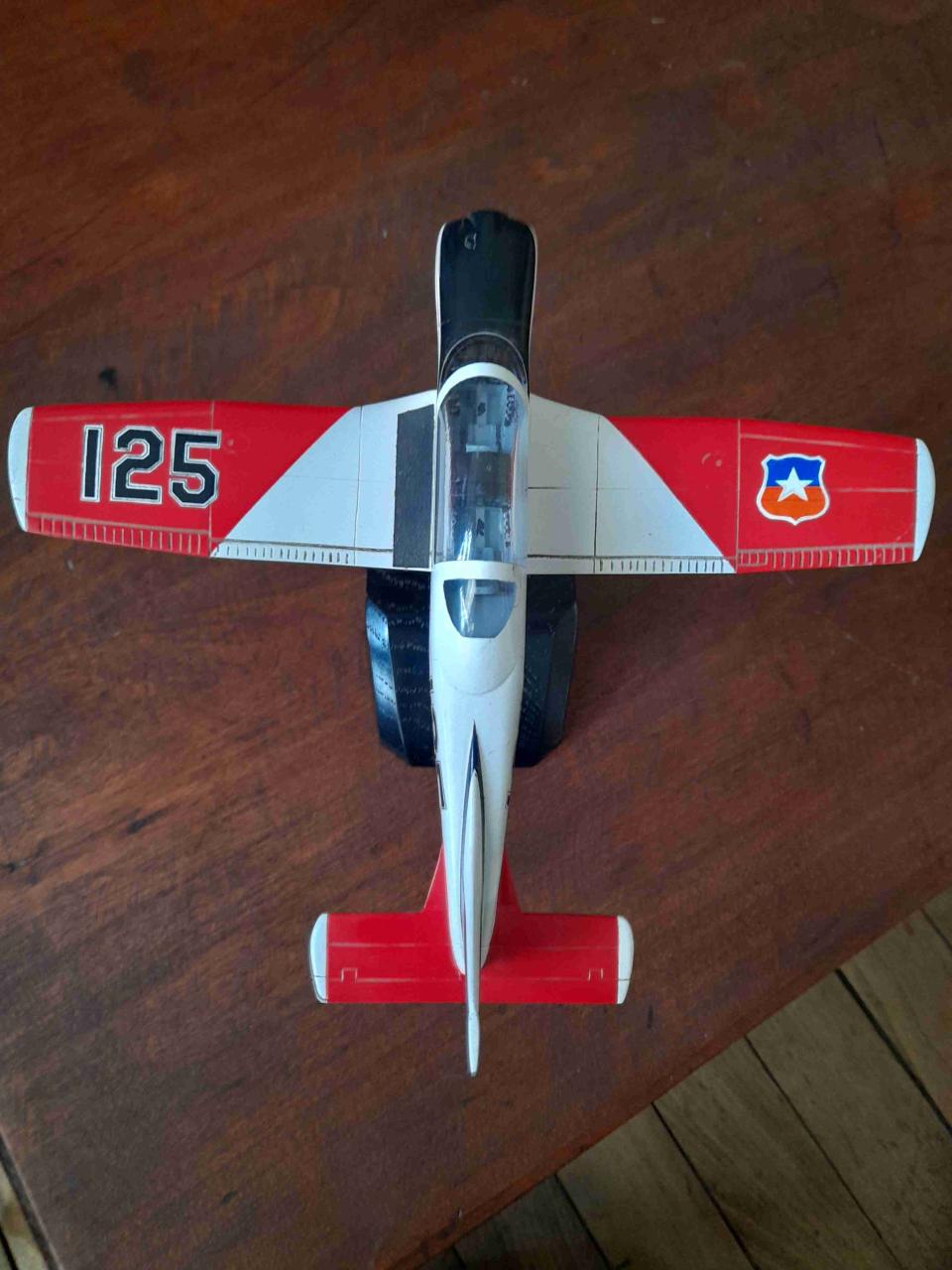 Maqueta de avión Pillán - miniatura 3