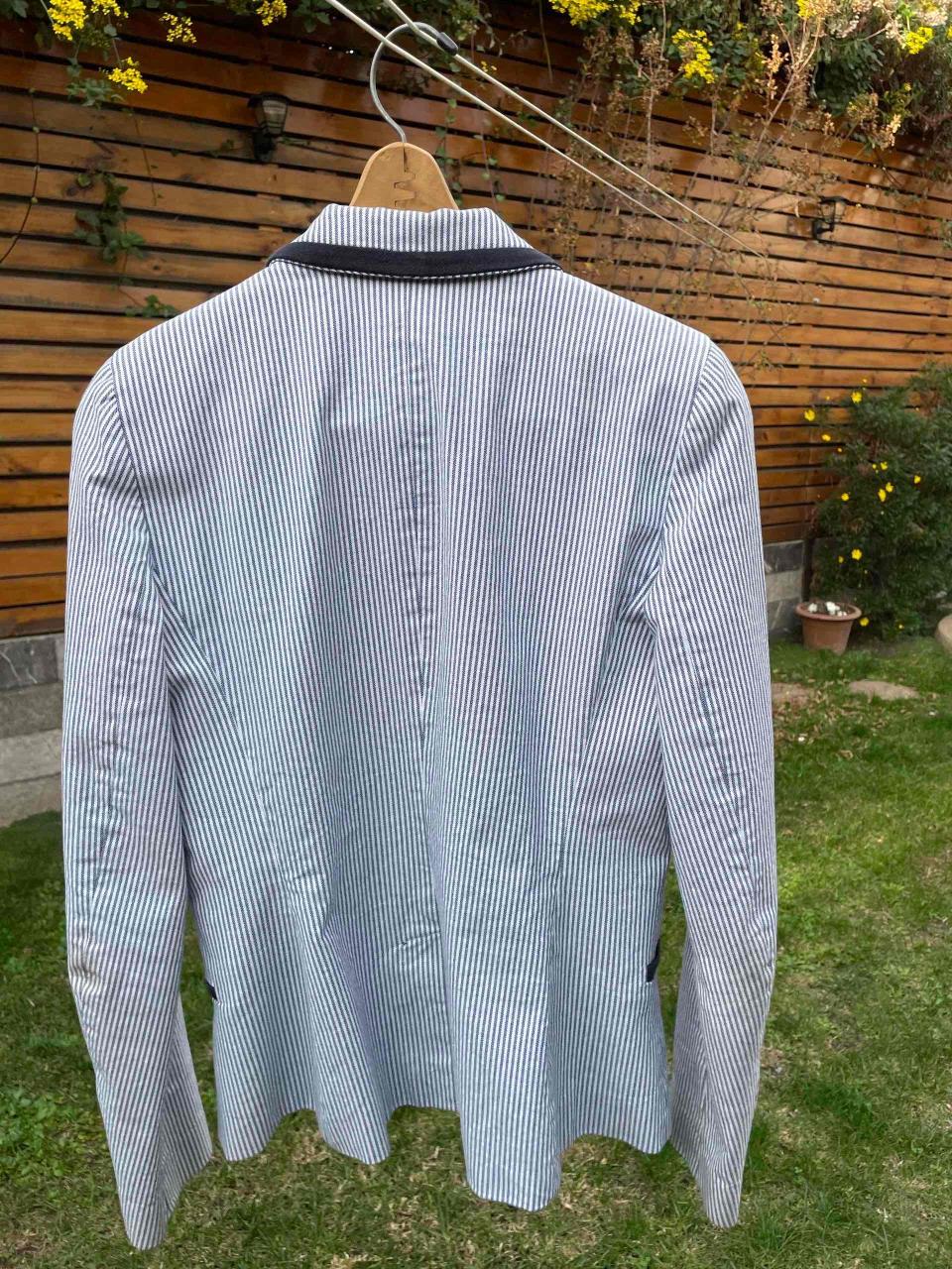 Blazer de rayas blanco y azul marino - miniatura 2